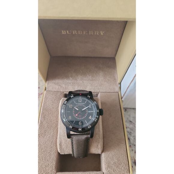Burberry UTILITARIAN BU7855 Men's Watch in box - Picture 12 of 16
